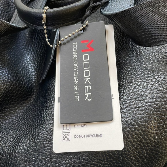 🌿NWT Black genuine leather backpack / shoulder bag🌿 - Picture 3 of 6